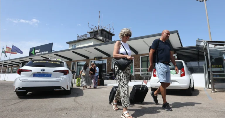 aparcamiento en el aeropuerto de cordoba