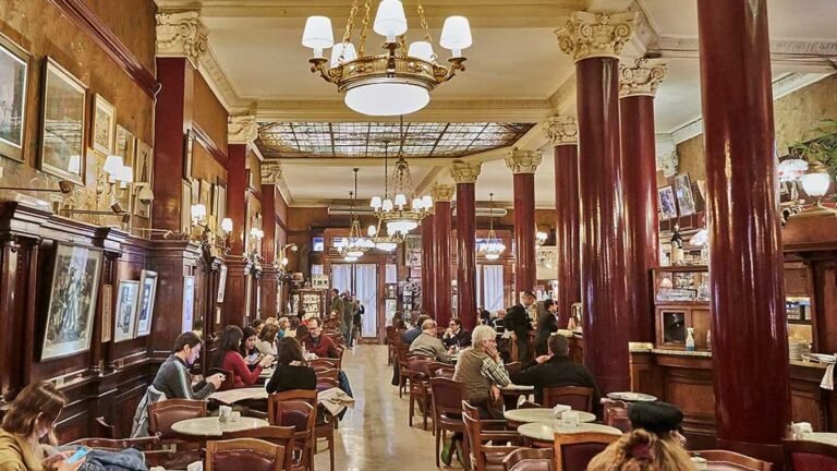 cafe clasico en buenos aires con encanto