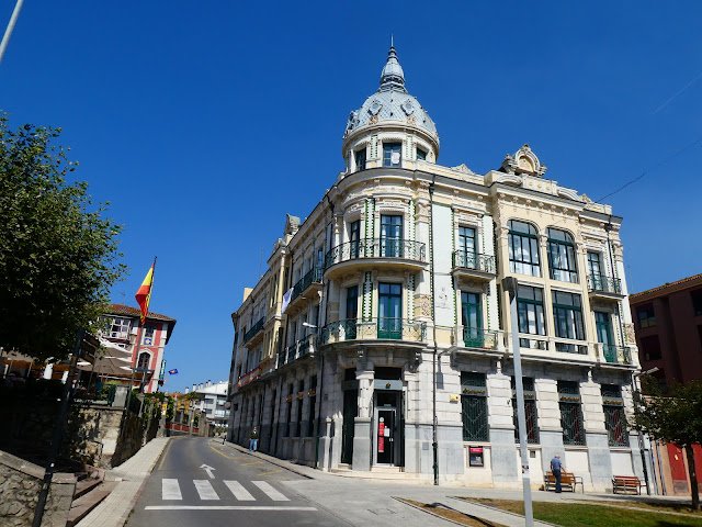 Dónde encontrar la casa Honda en Cruce Varela y qué ofrece 1 casa honda en cruce varela fachada