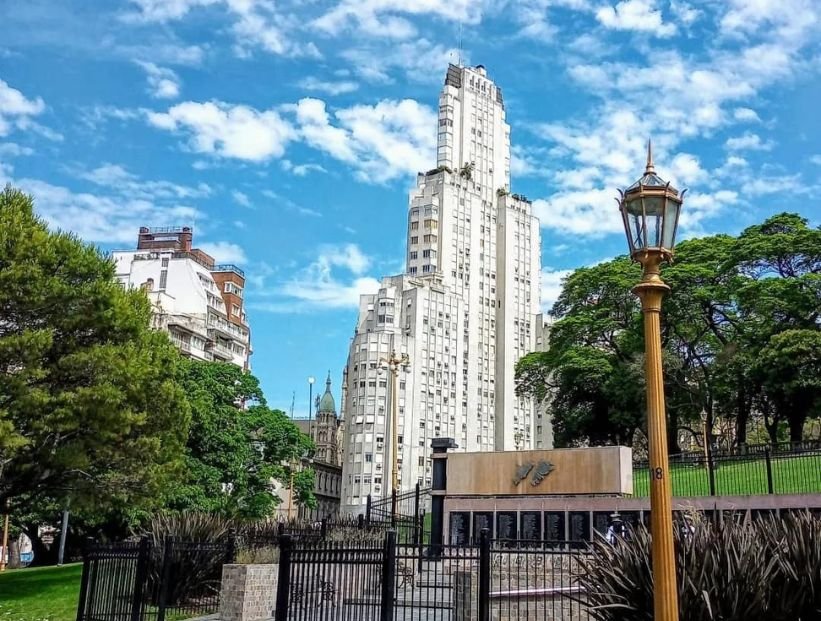 Quiénes fueron los protagonistas de la historia de amor en el Edificio Kavanagh