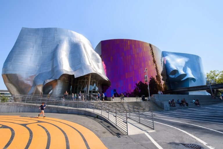 exteriores del museum of pop culture seattle