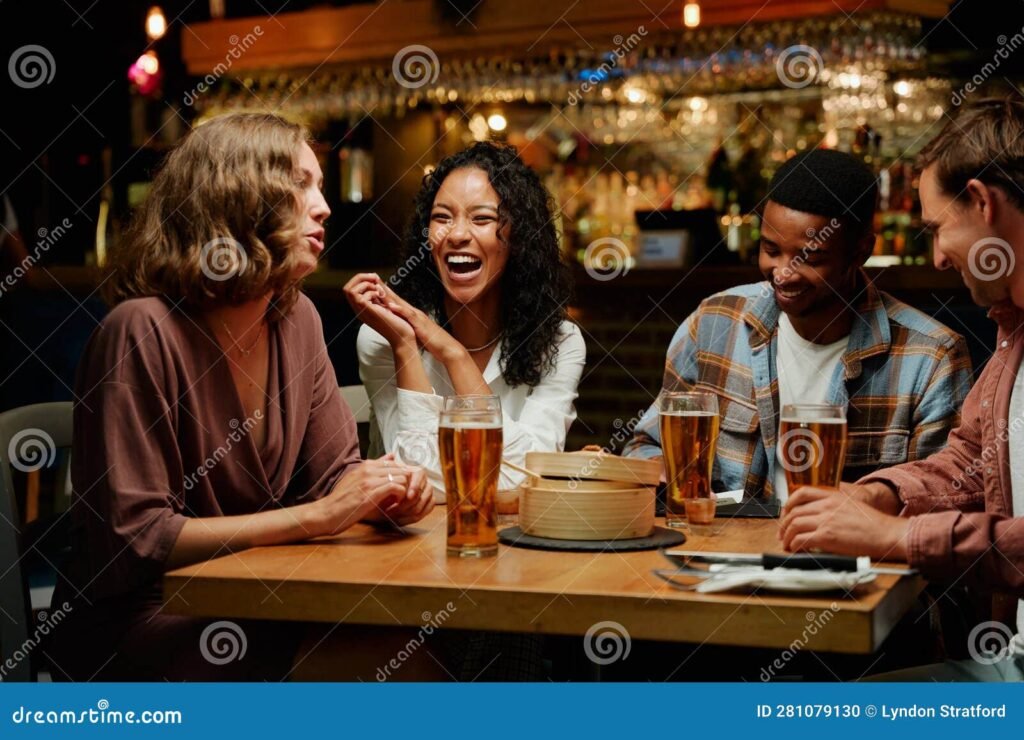 Cuáles son los mejores lugares para salir con amigos en tu ciudad