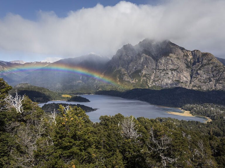 paisaje montanoso de llao llao