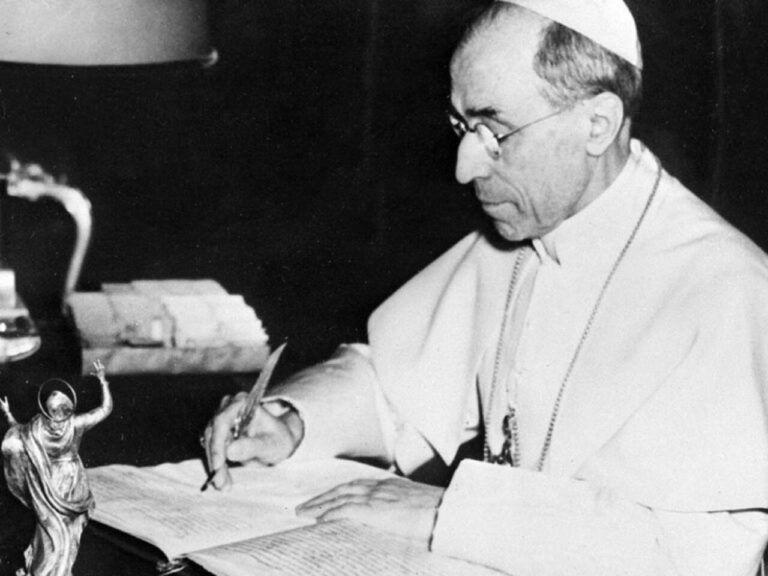 retrato de pio xii en un contexto historico