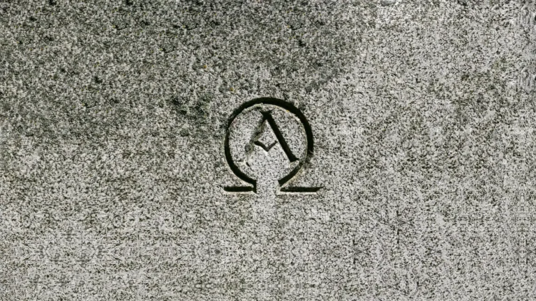 simbolismo del alfa y omega en naturaleza