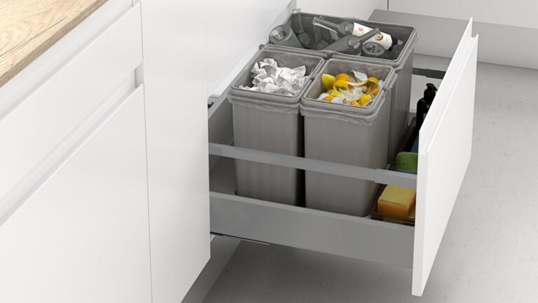 sistema de organizacion de basura en cocina