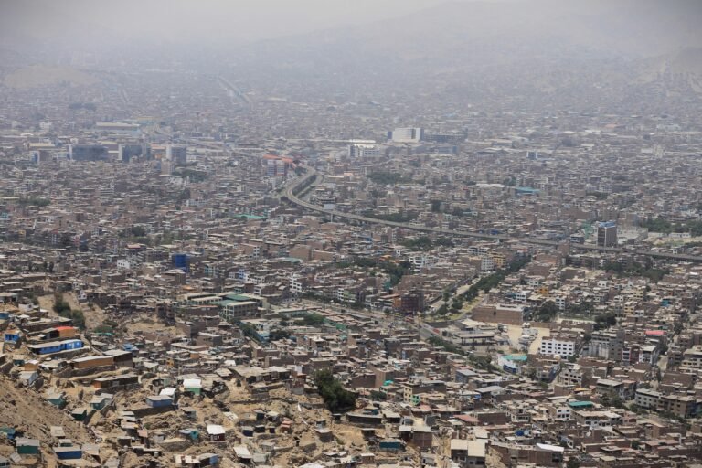 Qué información necesitas sobre Lomas del Mirador en Buenos Aires 12 vista aerea de lomas del mirador