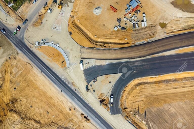 vista aerea de una carretera en construccion