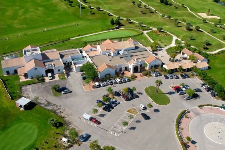 vista aerea del club de golf fincas