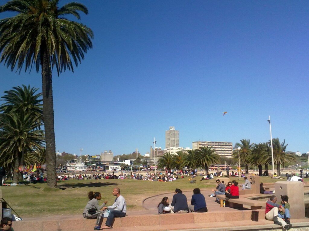 Qué lugares turísticos puedes visitar en Buena Vista, Calle Uruguay