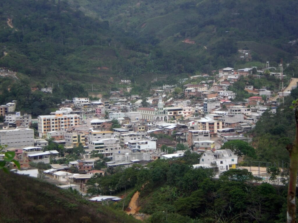 Qué información necesitas sobre el barrio Las Balsas en Villa La Angostura