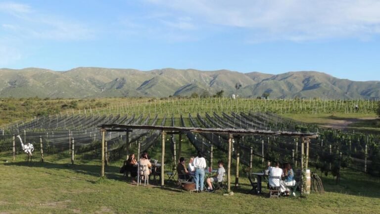 vista panoramica del moto cabrera en salta