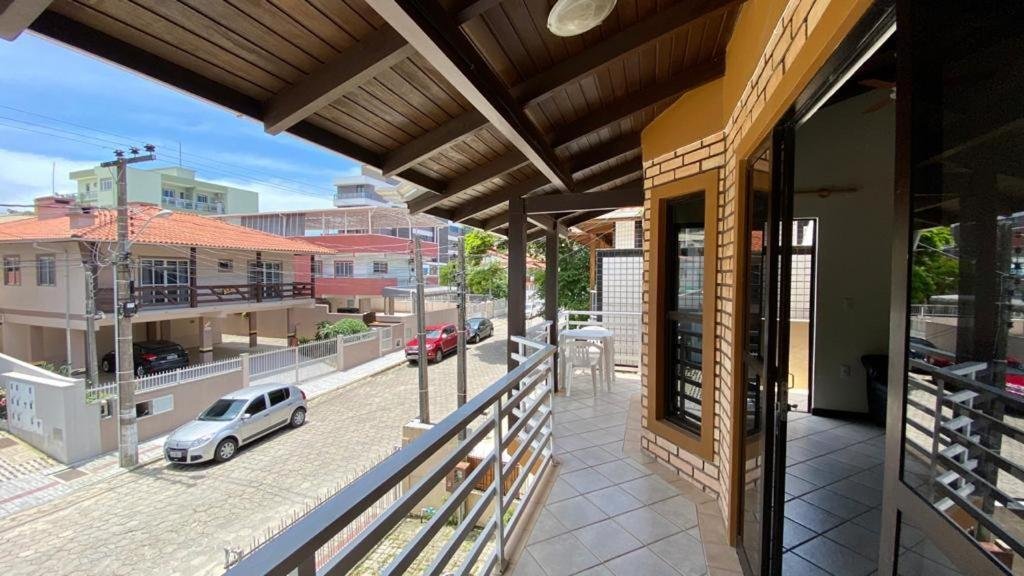 Qué servicios y comodidades ofrece el Portal do Sol Residencial 1 vista panoramica del portal do sol residencial